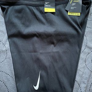 NIKE AEROSWIFT RUNNING SHORTS WITH BRIEF BUILT IN SIZE 2XL OR XL MEN $85